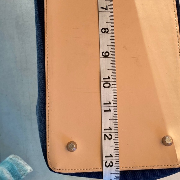 Amanda Smith Navy and Tan Tote Bag - Picture 8 of 9